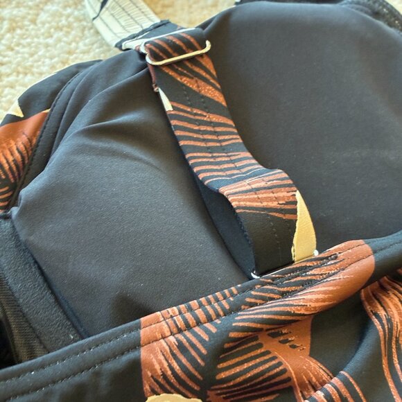 NWT Lands' End Plus Standard Vneck Wrap Underwire Floral Palm Tankini Swim Top - Picture 9 of 13